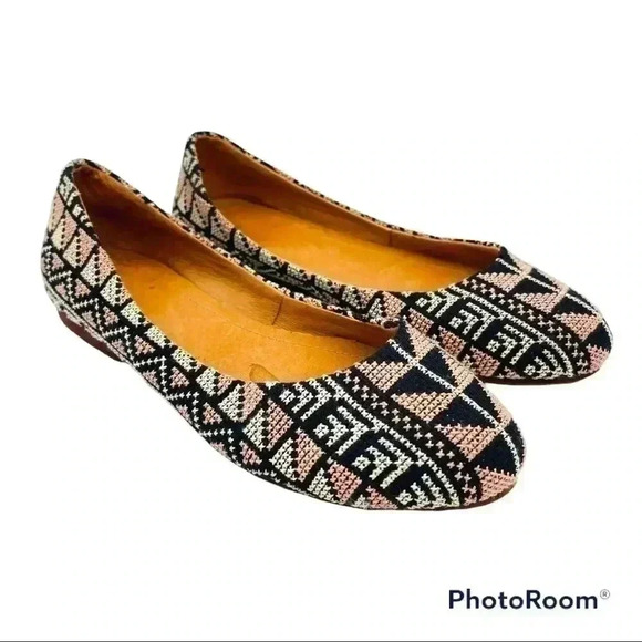 Darzah Tatreez Rose Pink Cross Stitch Flats - Picture 1 of 8